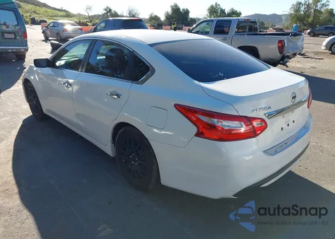 2016 Nissan Altima 2.5 S z USA, uszkodzony, nr VIN 1N4AL3AP0GN331821